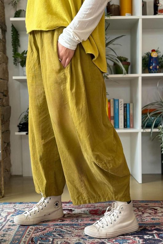 Bateau Needlecord 7/8 Barrel Culotte Pant Mucky Olive